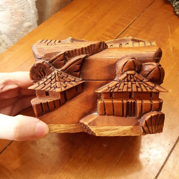 VINTAGE hand carved Honduran Wooden Jewelry Trinket Box made in Honduras, C.A. - Picture 2 of 9